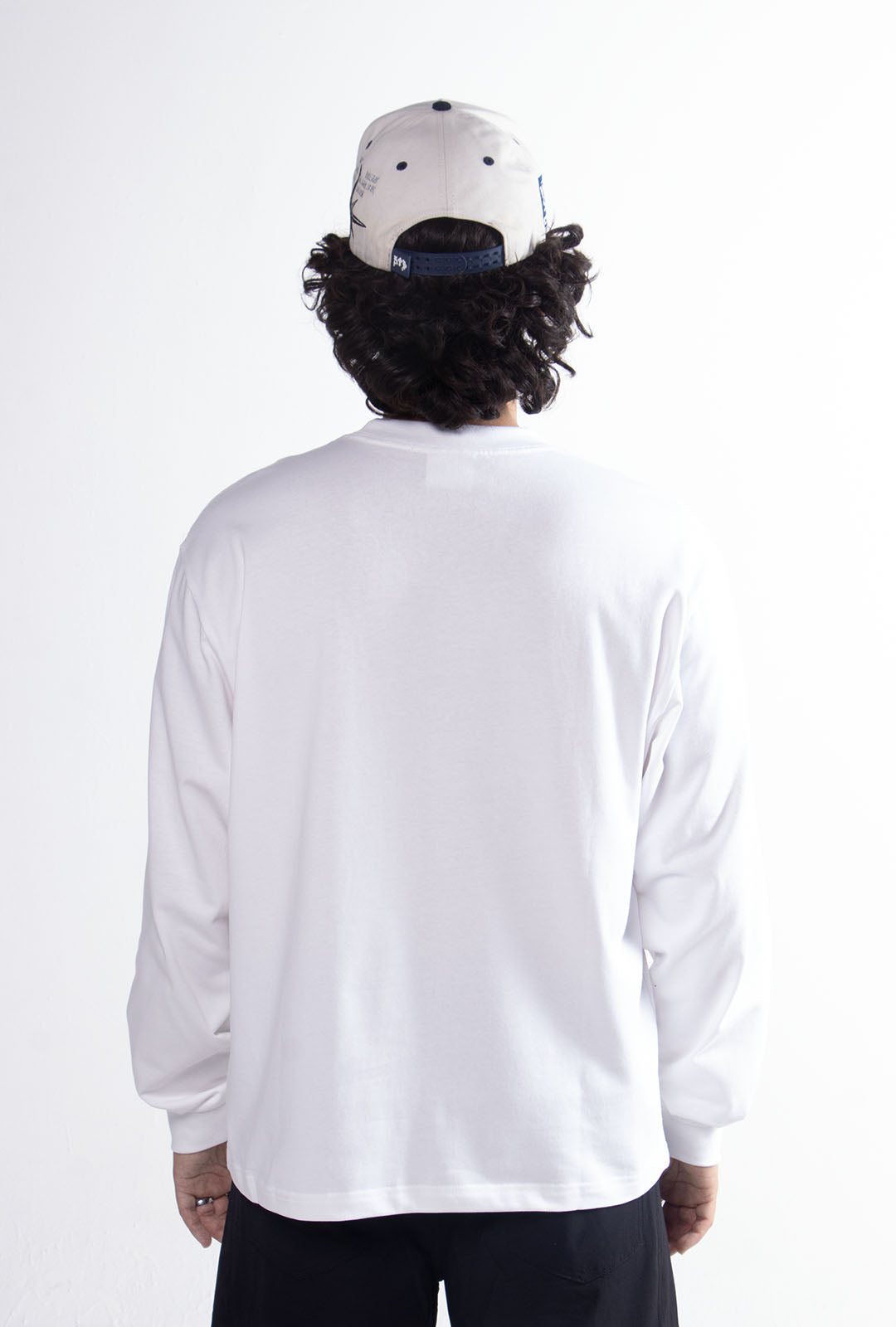 Playera Semi Oversize Blanca Manga Larga 275 GSM