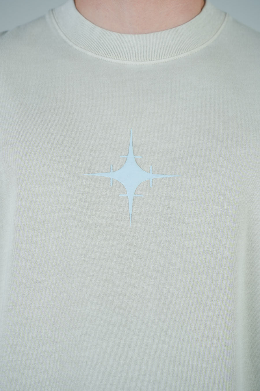 Playera Semi Oversize Hueso Gramaje 260 Marca "ASTROLIFE"