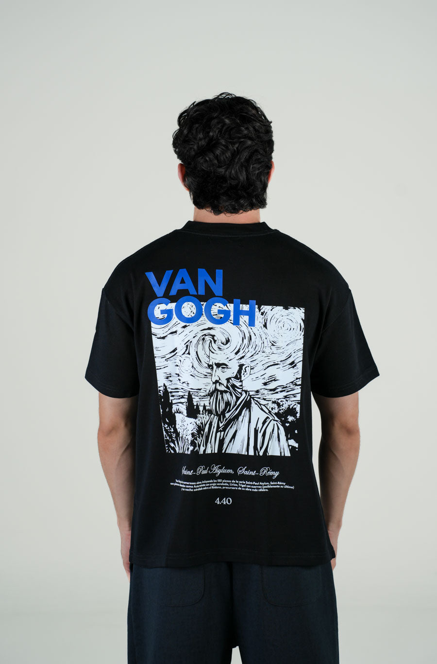 Playera Semi Oversize Negra Gramaje 305 Marca "4.40"