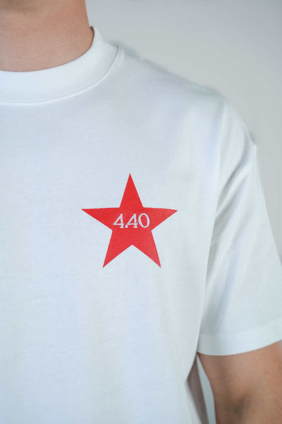 Playera Semi Oversize Blanca Gramaje 305 Marca "4.40"