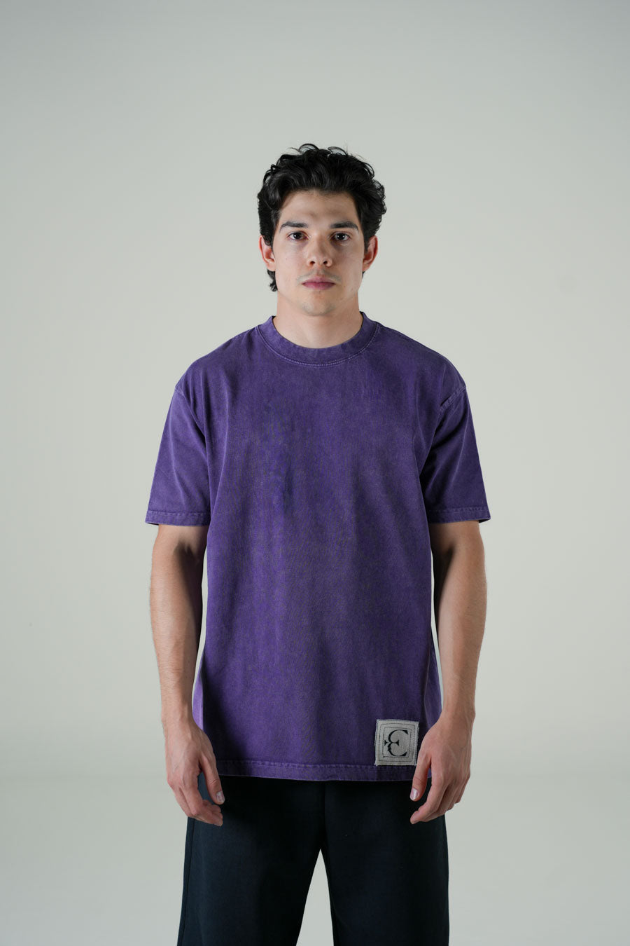 Playera Semi Oversize Morado Deslavado Gramaje 250 Marca "ELOCUENCIA"