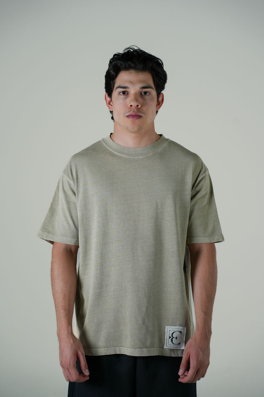 Playera Semi Oversize Moka Gramaje 250 Marca "ELOCUENCIA"