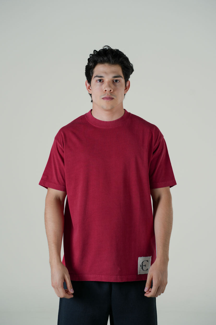 Playera Semi Oversize Roja Gramaje 250 Marca "ELOCUENCIA"