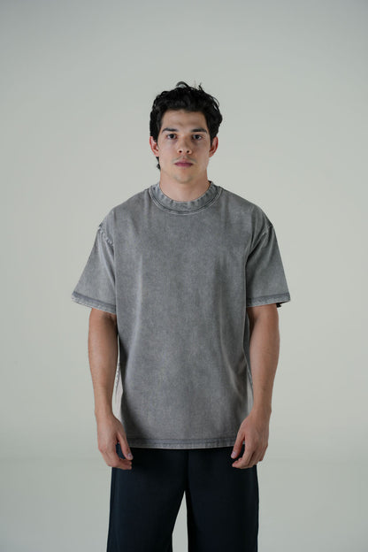 Playera Semi Oversize Gris Deslavado Gramaje 250 Marca "ELOCUENCIA"