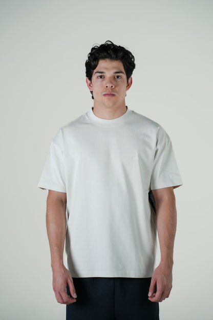 Playera Semi Oversize Off White Gramaje 305 Marca "ELOCUENCIA"