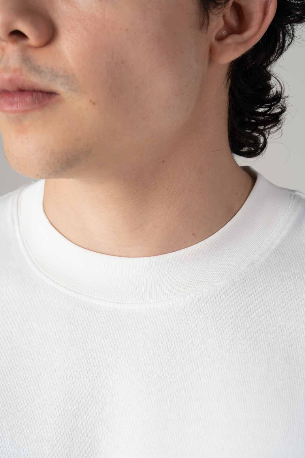 Playera Semi Oversize Blanca Gramaje 305