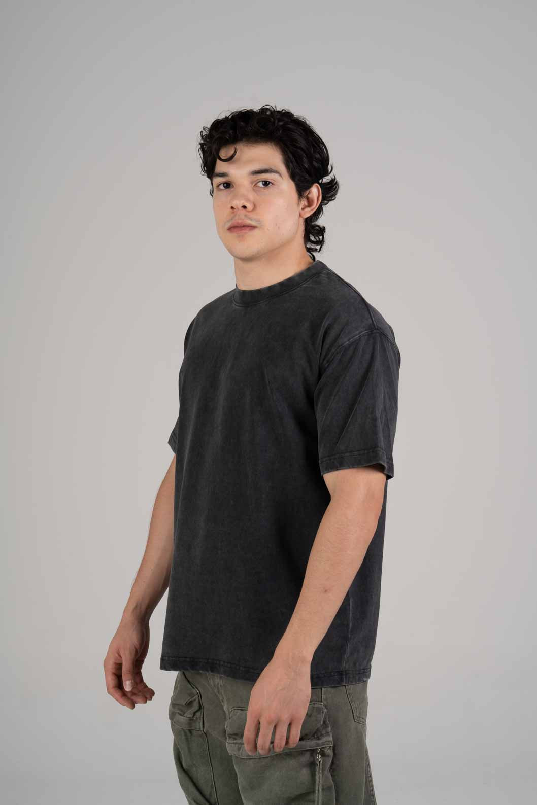 Playera Semi Oversize Acid Wash Negro Gramaje 250  Summer Co.