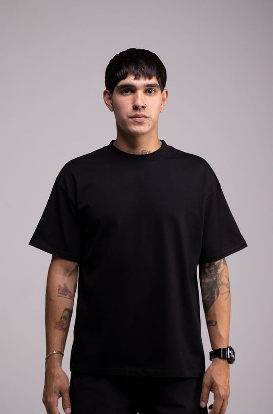 Playera Semi Oversize Negra Gramaje 305