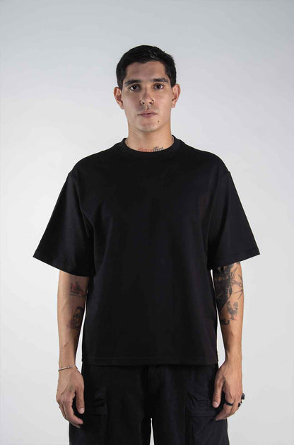 Playera Boxy Fit Negra 320 Gsm