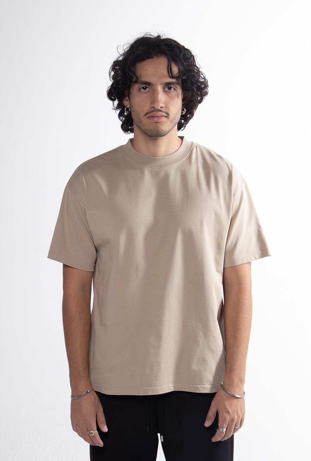 Playera Semi Oversize Sand Gramaje 305