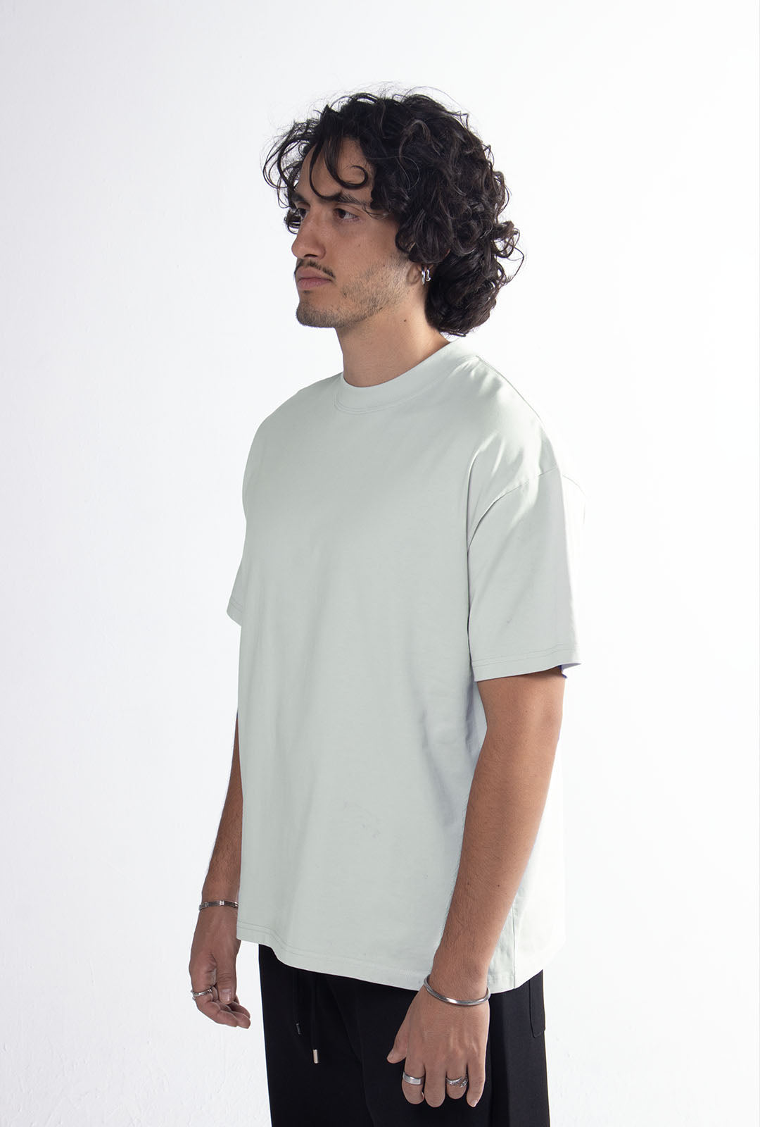 Playera Semi Oversize White Ice Gramaje 305