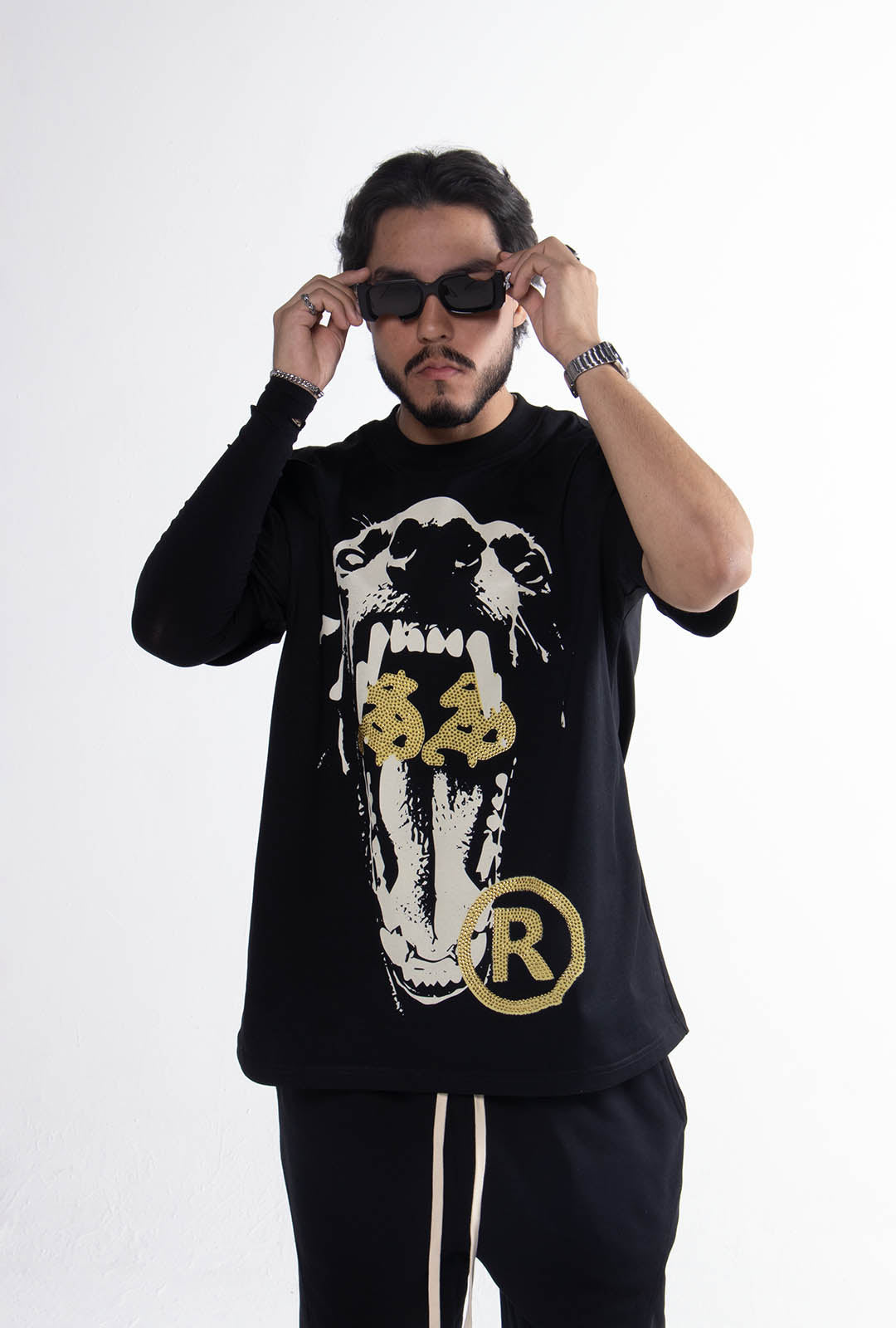 Playera "Ethernal Hunger" 305 Gsm Negra