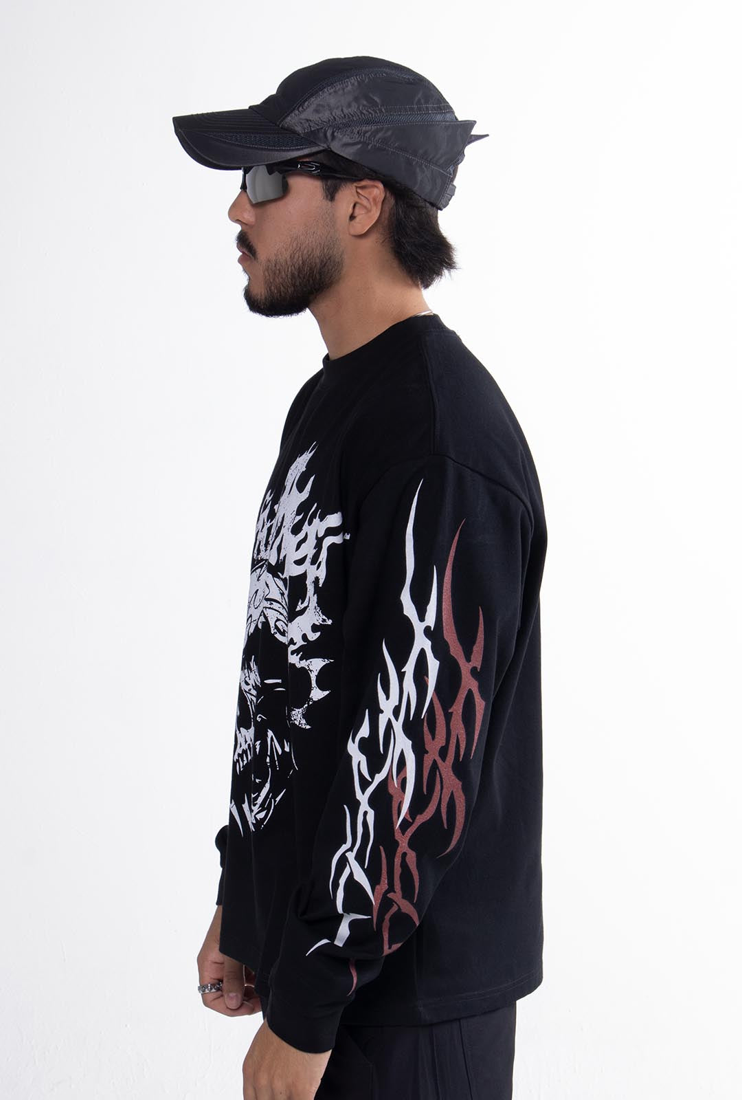 Playera "Hell Born" Manga Larga 275 Gsm Negra