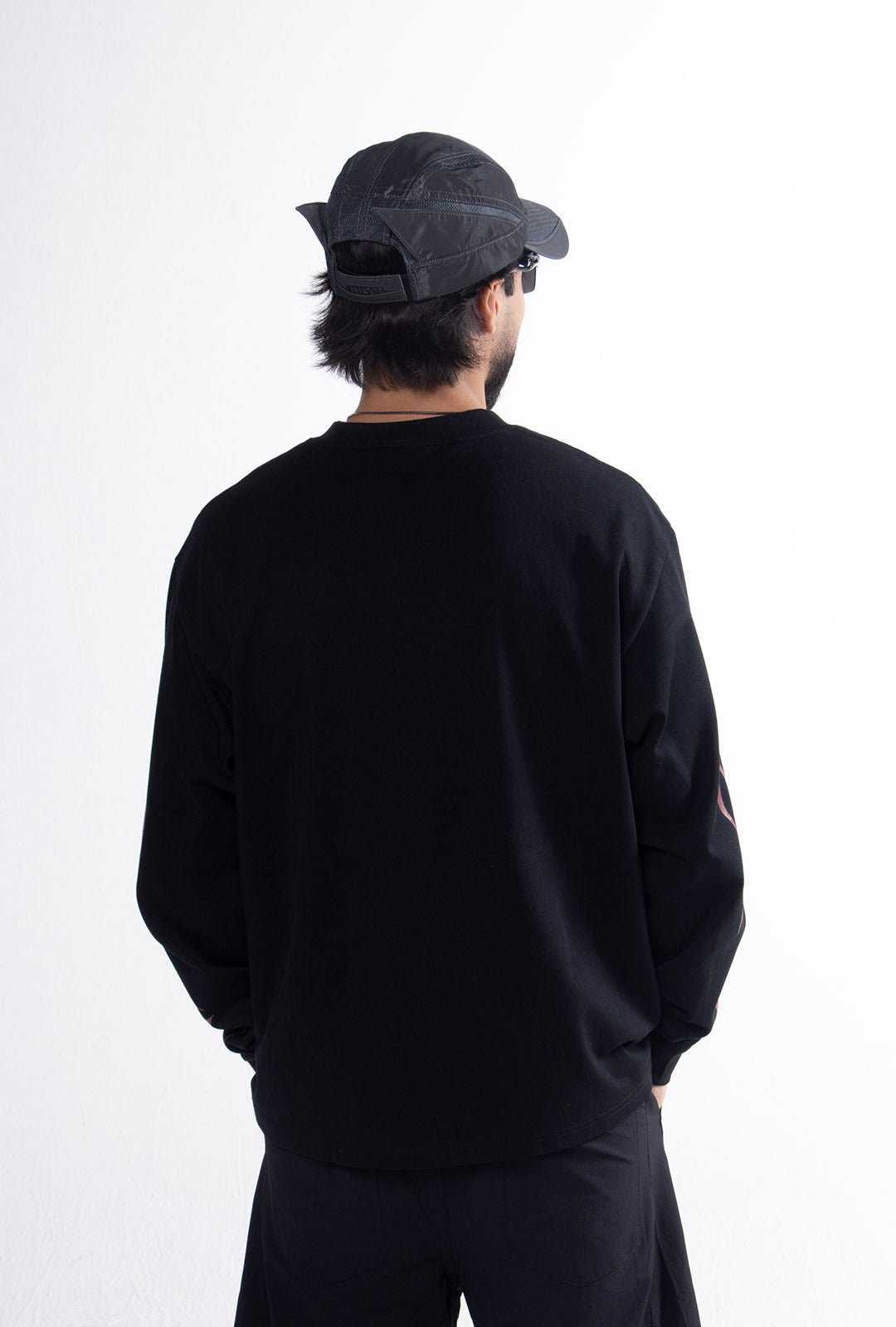 Playera "Hell Born" Manga Larga 275 Gsm Negra