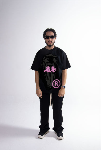 Playera "Ethernal Hunger" Pink Edition 305 Gsm Negra