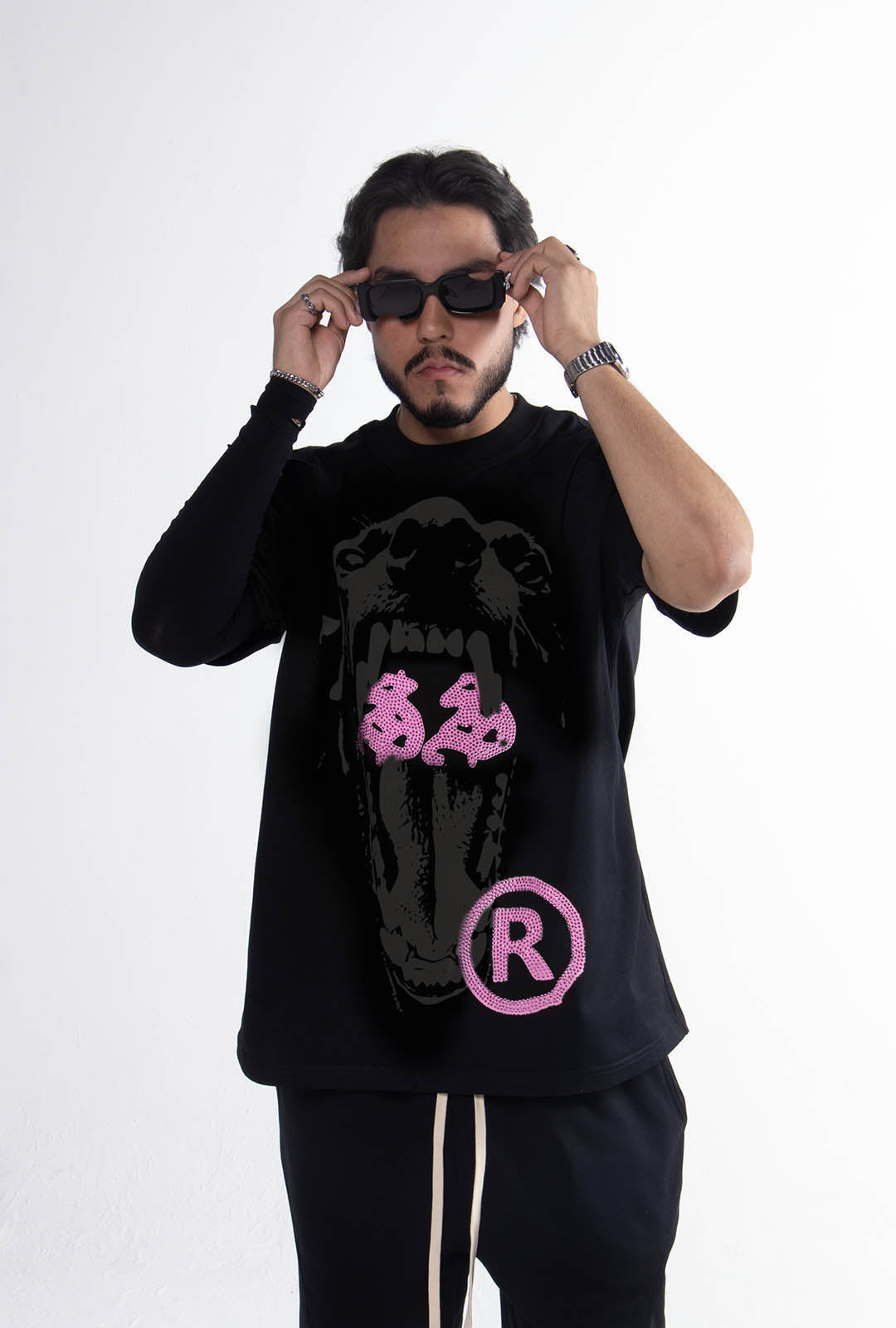 Playera "Ethernal Hunger" Pink Edition 305 Gsm Negra