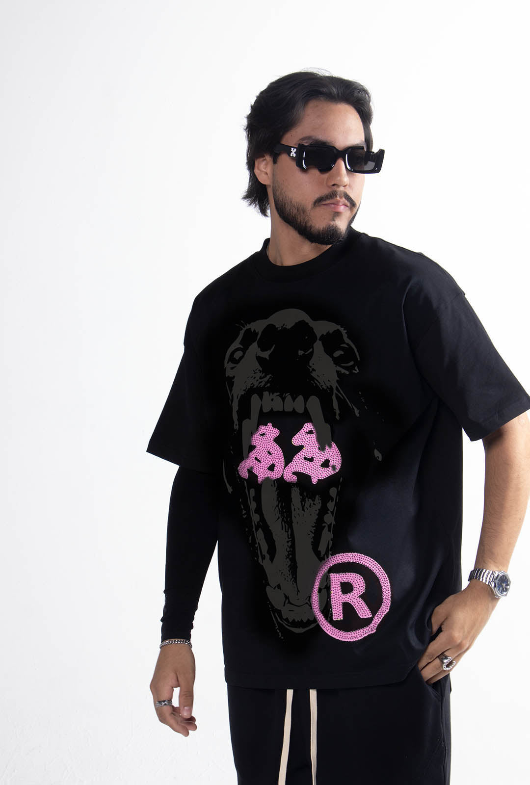 Playera "Ethernal Hunger" Pink Edition 305 Gsm Negra
