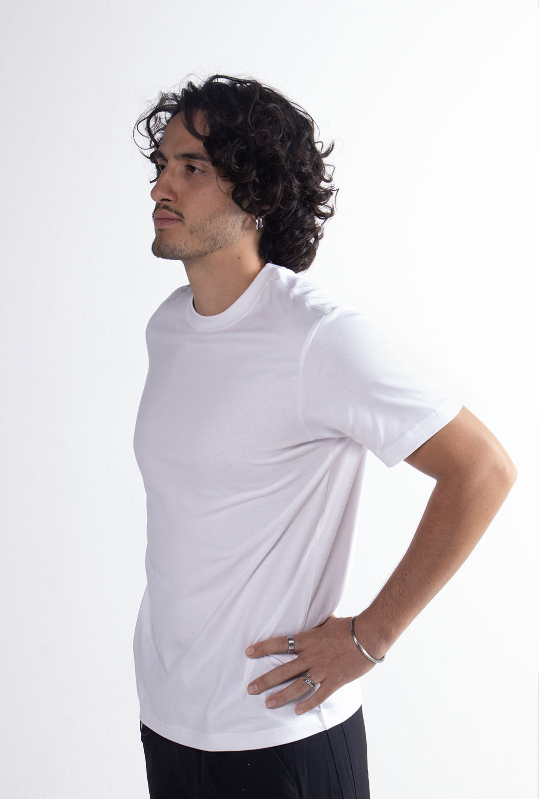 Playera Blanca Slim Fit 200 GSM